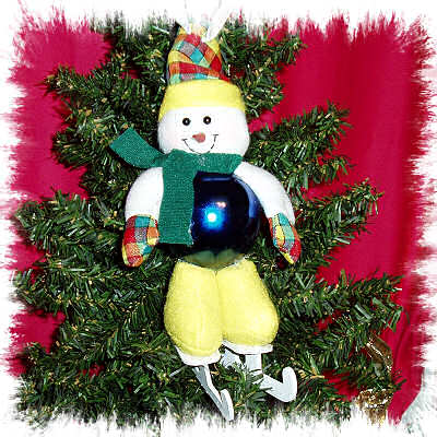 SKATING SNOWMAN