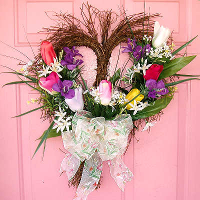 HEARTFELT FLOWERS IN BLOOM WREATH